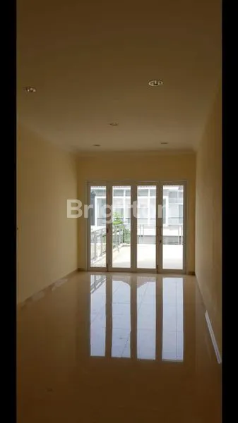 image RUMAH MEWAH RENOVASI TOTAL DI ALAM SUTERA PELANGI, 5 KT, 6 KM (5)