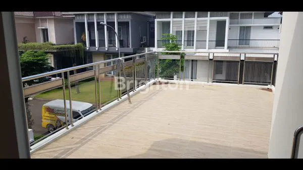 image RUMAH MEWAH RENOVASI TOTAL DI ALAM SUTERA PELANGI, 5 KT, 6 KM (2)