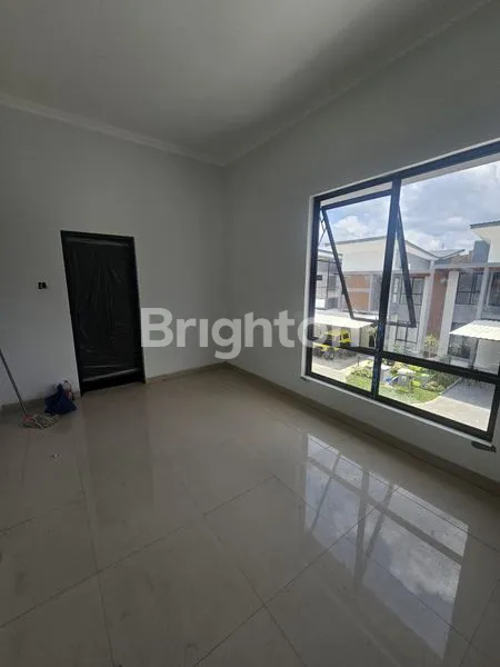 image RUMAH BARU CANTIK MINIMALIS 2 LANTAI DI GRAND CITY (6)