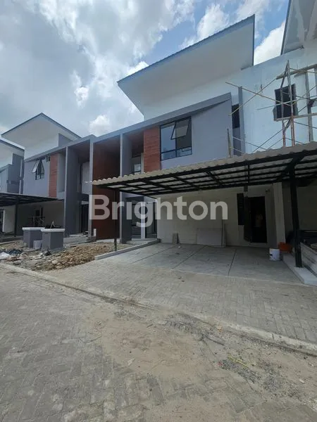 image RUMAH BARU CANTIK MINIMALIS 2 LANTAI DI GRAND CITY (1)
