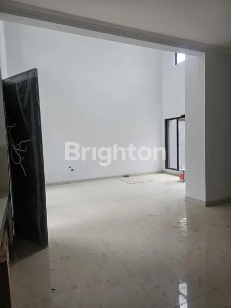 image RUMAH BARU CANTIK MINIMALIS 2 LANTAI DI GRAND CITY (5)