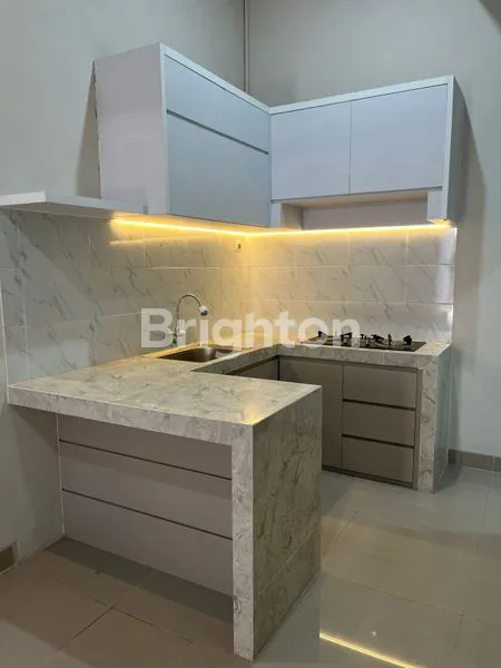 image RUMAH 2 LANTAI HARGA UNDER 1 MILYAR PORIS (3)