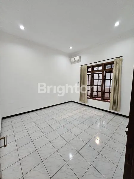 image RUMAH DI SIMPANG DARMO PERMAI SELATAN   (4)