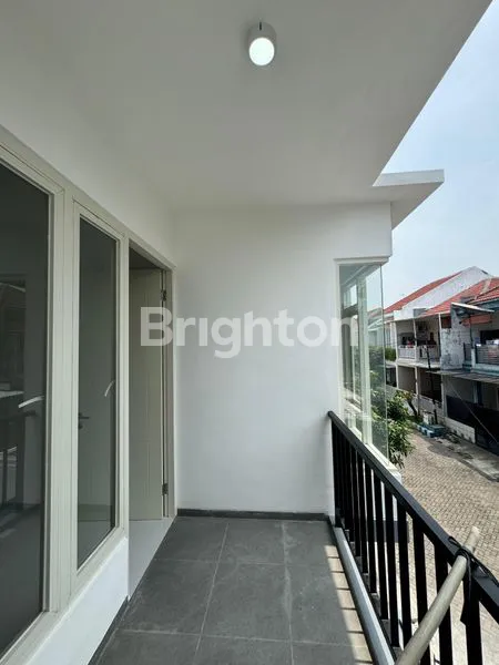 image RUMAH BARU GRES 2 LT SIAP HUNI TYPE MINIMALIS MODERN DI PANTAI MENTARI (2)