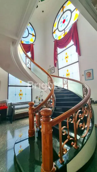 image RUMAH PERMATA BUANA MEWAH DAN KLASIK SIAP HUNI JAKARTA BARAT (3)