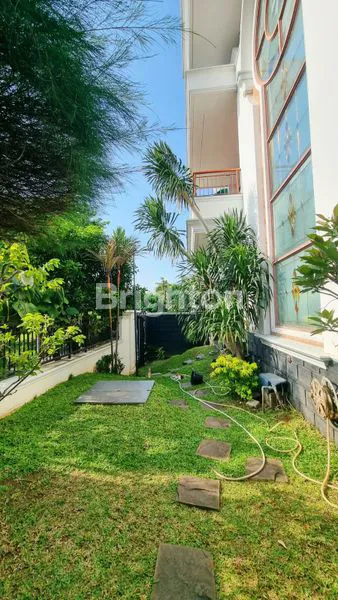 image RUMAH PERMATA BUANA MEWAH DAN KLASIK SIAP HUNI JAKARTA BARAT (2)