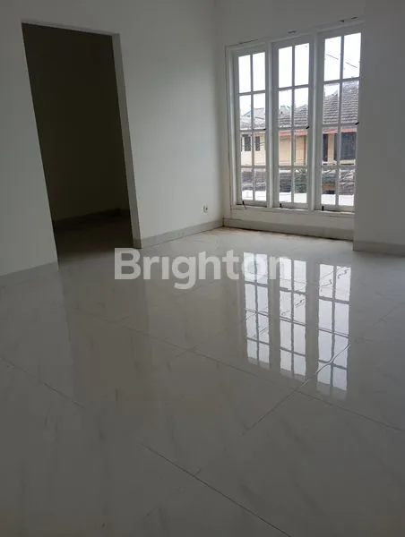 image RUMAH MEWAH DI RESIDEN (6)