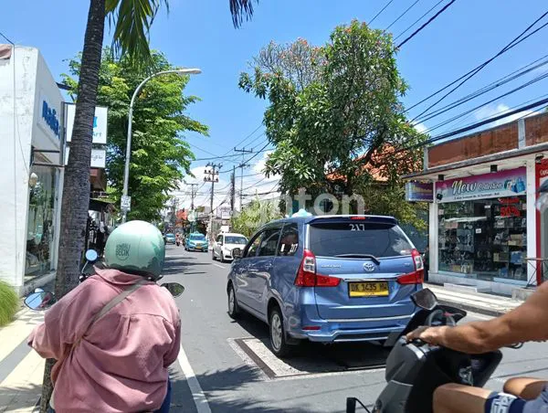 image TOKO DI SEWAKAN DAERAH SEMINYAK (3)