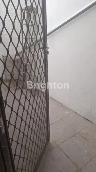 image KUPANG PANJAAN TINGGAL DITEMPATI DAN BARU DIRENOVASI (3)