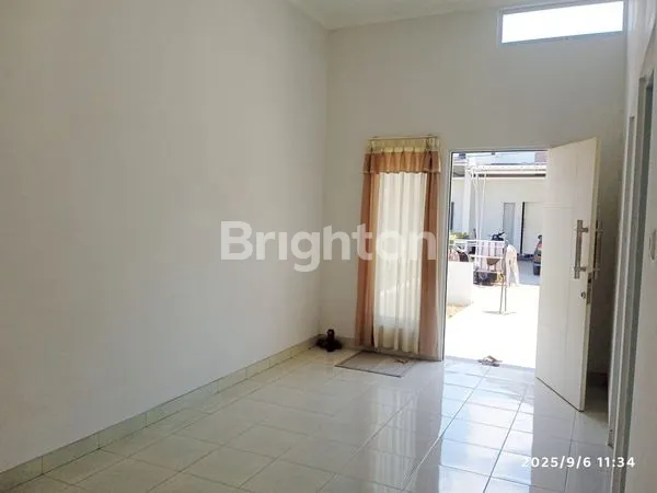 image RUMAH VILLA  (4)