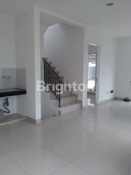 image RUMAH HOOK 2 LANTAI, ASRI DAN NYAMAN UNTUK TINGGAL DI GREEN PURI RESIDENCE (7)