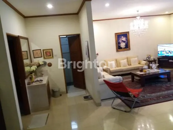 image RUMAH MEWAH DAN ASRI 8,5M NEGO SAMPAI JADI CILANDAK JAKARTA SELATAN (4)