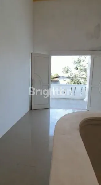 image RUMAH 2 LANTAI SIAP HUNI DI NGINDEN BARU LOKASI STRATEGIS DEKAT MERR & KAMPUS UNAIR, UNTAG, ITS, DLL (7)