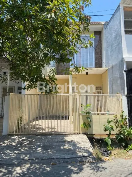 image RUMAH MINIMALIS PLOSO KENJERAN LEBAK SURABAYA ROW 2 MOBIL NEGO (1)