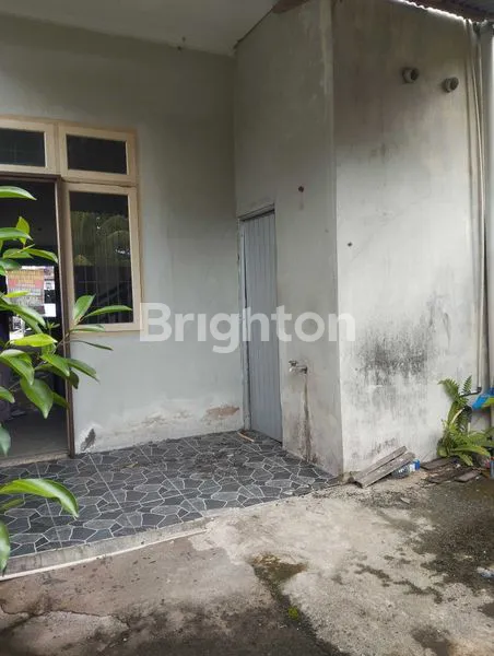 image RUKO 3LT  FULL BETON FULL KERAMIK STRATEGIS PINGGIR JALAN RAYA DEPAN PASAR SERUNI (8)