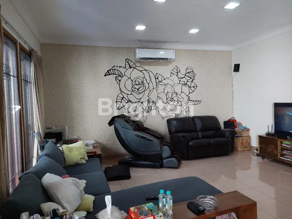 image LUXURY HOME WITH PRIVATE POOL DISEWAKAN  – METRO ALAM PONDOK INDAH (3)