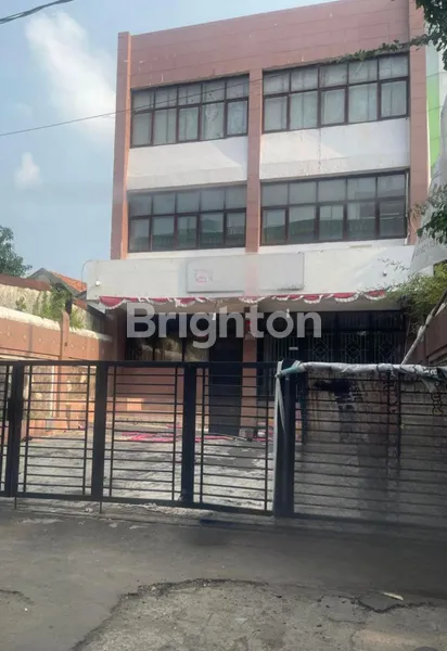 image RUKO GANDENG STRATEGIS ARAH WOLTER DEKAT KUNINGAN JAKARTA SELATAN  (1)