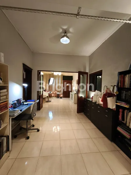 image RUMAH SIAP HUNI DI JALAN KESUMBA (3)