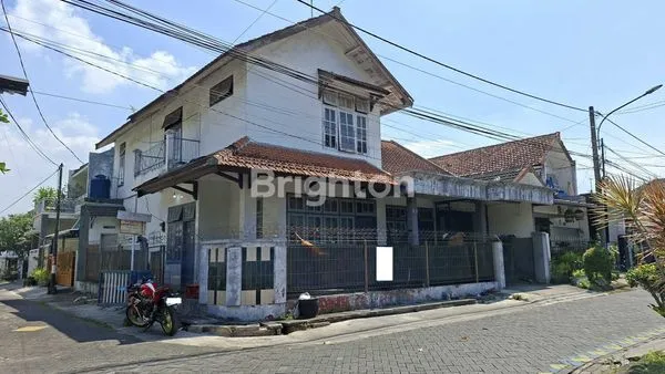 RUMAH KOS SAWOJAJAR MALANG
