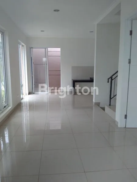 image HUNIAN NYAMAN 2 LANTAI GREEN PURI, 3KT SIAP HUNI (5)