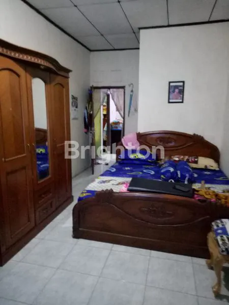 image HUNIAN STRATEGIS 150M² DI PAMULANG BARAT, 4KT 3KM, ROW 2 MOBIL (4)