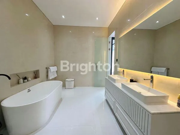 image LUXURIOUS MODERN VILLA IN CANGGU (7)