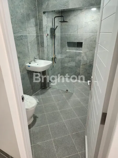 image RUMAH MEWAH EKSLUSIF, KOMPLEK DKI JOGLO (8)