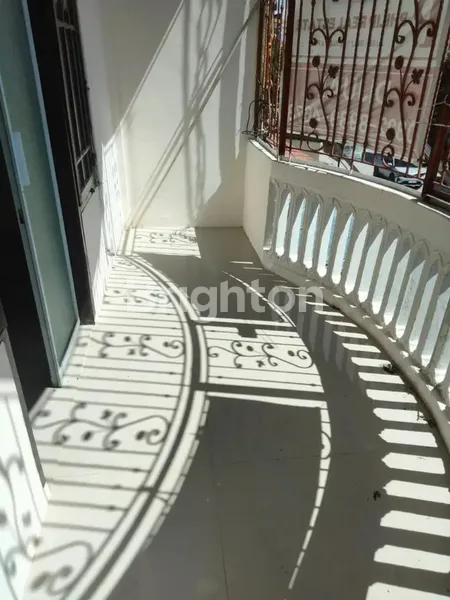 image DIJUAL CEPAT RUKO STRATEGIS DI JL. KURAS, SENAPELAN | PUSAT KOTA PEKANBARU, DEKAT MAL CIPUTRA (2)