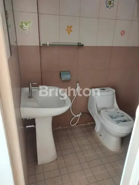 image DIJUAL CEPAT RUKO STRATEGIS DI JL. KURAS, SENAPELAN | PUSAT KOTA PEKANBARU, DEKAT MAL CIPUTRA (3)