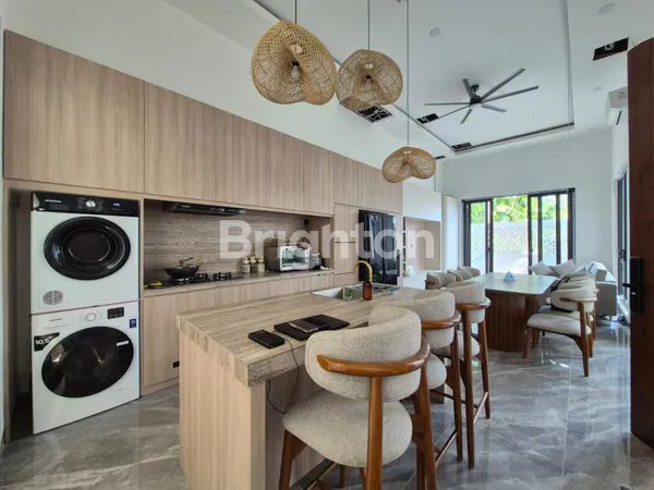 image BRAND NEW HOUSE 4 BEDROOMS 3 STOREYS AT KERTALANGU BALI (5)