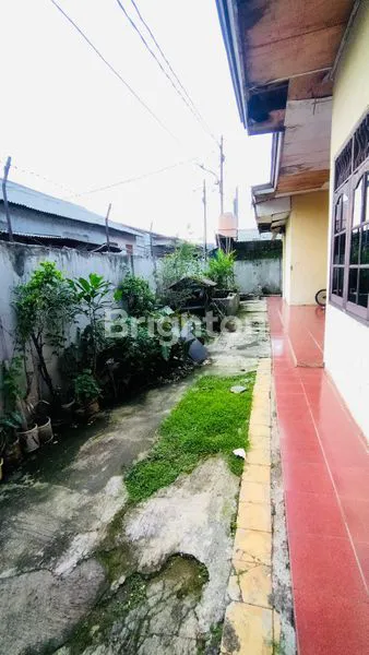 image RUMAH LUAS DI LENTENG AGUNG DEKAT AEON MALL (7)