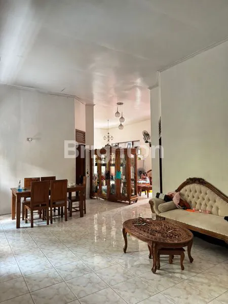 image RUMAH HUNIAN NYAMAN DENGAN HALAMAN LUAS DAN ASRI (6)