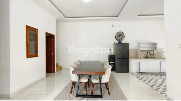 image RUMAH MEWAH 2 LANTAI + POOL DI JANTUNG JIMBARAN BALI (3)