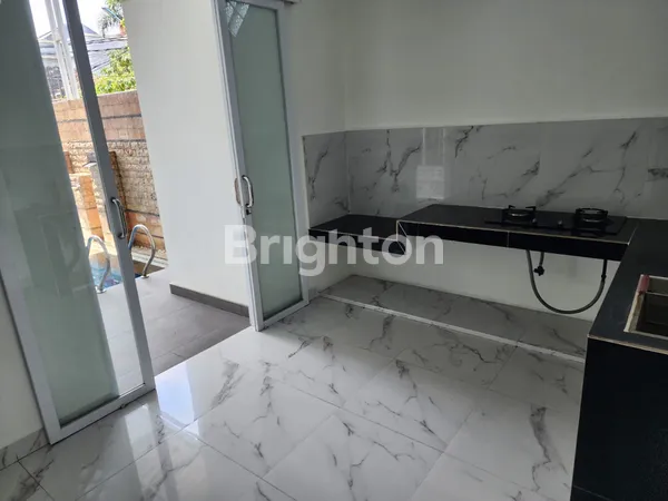 image RUMAH MEWAH EKSLUSIF KOMPLEK HANKAM JOGLO JAKARTA (3)