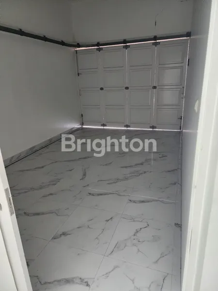 image RUMAH MEWAH EKSLUSIF KOMPLEK HANKAM JOGLO JAKARTA (4)