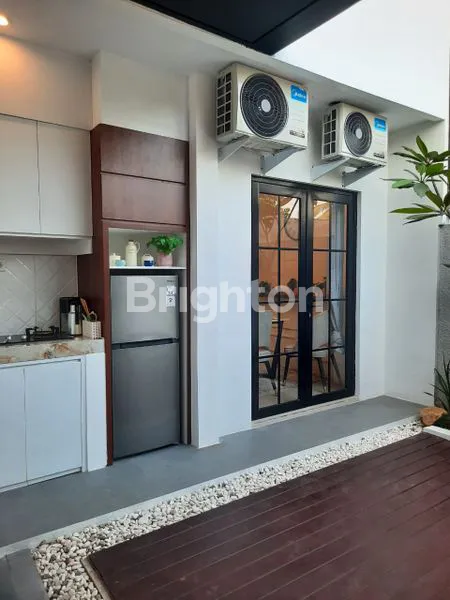 image HUNIAN CANTIK DUA LANTAI DENGAN KONSEP MODERN CLASSIC DEKAT TOL CIMANGGIS (7)