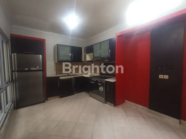 image RUMAH SEWA SEMI-FURNISHED 5KT DI KOTA WISATA DEKAT MALL (2)