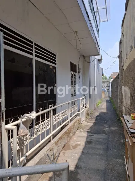 image RUMAH 3 LANTAI STRATEGIS DEKAT PRJ & MANGGA DUA, GUNUNG SAHARI (1)