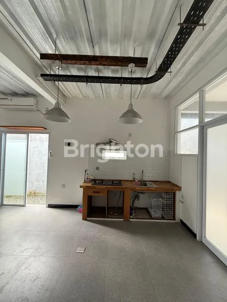 image HUNIAN MEWAH 2 LANTAI DEKAT RS & SEKOLAH INTERNASIONAL BALIKPAPAN (4)