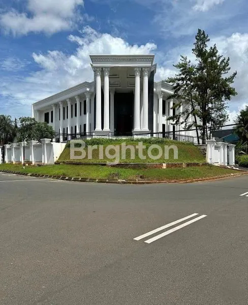 image BRAND NEW LUXURY CLASSIC HOUSE HOOK PONDOK INDAH – SWIMMING POOL, LIFT & ROOFTOP (1)