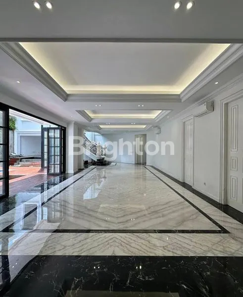 image BRAND NEW LUXURY CLASSIC HOUSE HOOK PONDOK INDAH – SWIMMING POOL, LIFT & ROOFTOP (7)