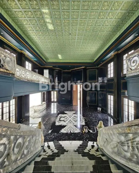 image BRAND NEW LUXURY CLASSIC HOUSE HOOK PONDOK INDAH – SWIMMING POOL, LIFT & ROOFTOP (8)