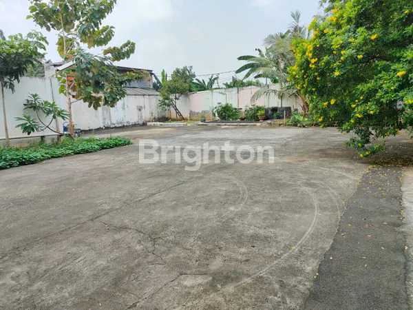 image SEWA RUMAH DAN LAHAN LUAS PINANG TANGERANG STRATEGIS COCOK UNTUK GUDANG (3)