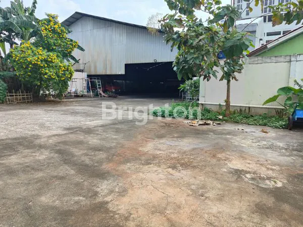 image SEWA RUMAH DAN LAHAN LUAS PINANG TANGERANG STRATEGIS COCOK UNTUK GUDANG (4)