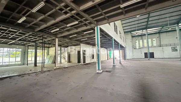 image PABRIK HOOK BERBEK 5500M² AKSES CONTAINER 40" (4)