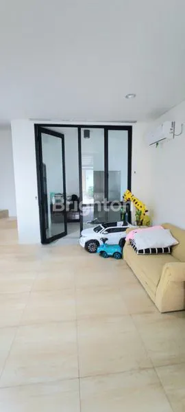 image RUMAH HOOK CLUSTER CENDANA 4KT, AKSES TOL MUDAH, SEMI-FURNISHED (7)