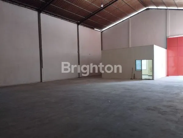 image GUDANG SIAP PAKAI 630M² DI SINAR BUDURAN STRATEGIS (3)