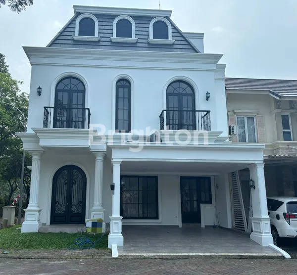 image RUMAH MEWAH HOOK 3 LANTAI AMERICAN CLASSIC DI VANYA PARK BSD (1)