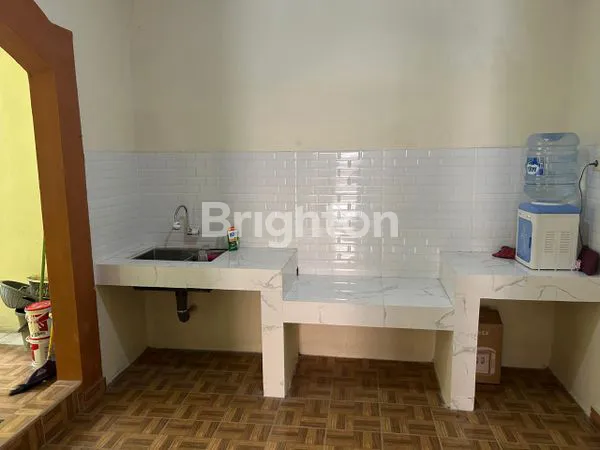 image RUMAH SIAP HUNI TANPA RENOVASI CIJANTUNG PASAR REBO JAKARTA TIMUR (7)