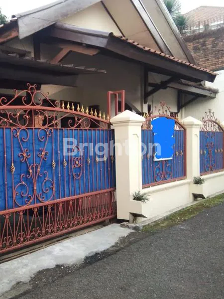 image RUMAH SIAP HUNI 4 KAMAR TIDUR + GUDANG DI KAWASAN BINTARO, SHM & IMB (1)